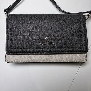 Michael Kors Jet Set Charm Small Phone Crossbody